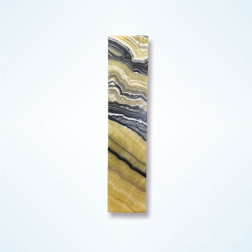 Zebra aragonite prism lamp, 20x20x90cm | Cayen Home