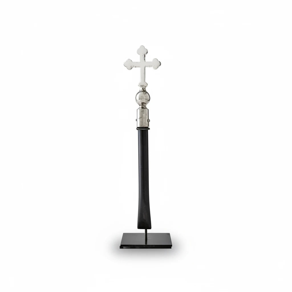 Jan Barboglio Cruz Procesional, nickel, with stand | Cayen Home
