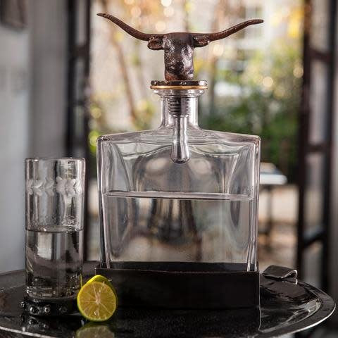 Jan Barboglio Nueces decanter, view 2 | Cayen Home