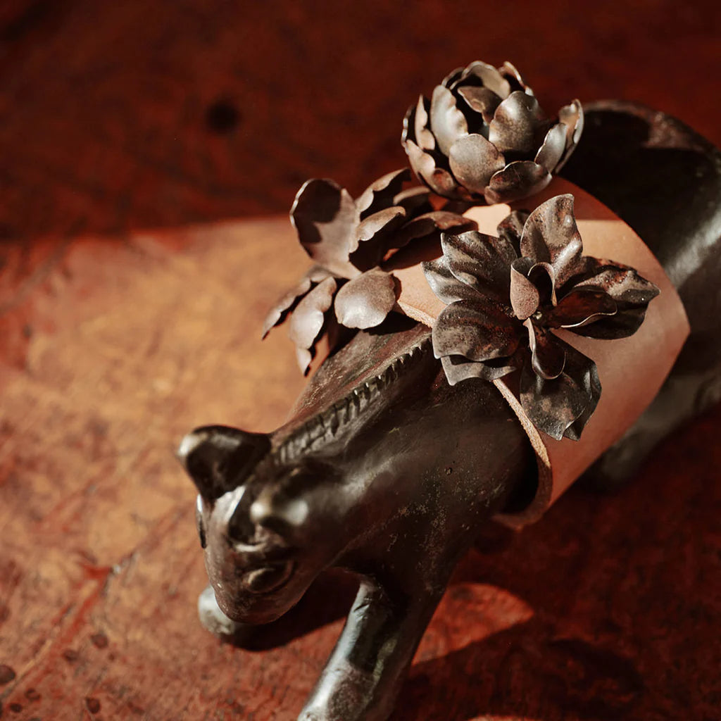 Jan Barboglio Mini Burro d'Flores, view 4 | Cayen Home