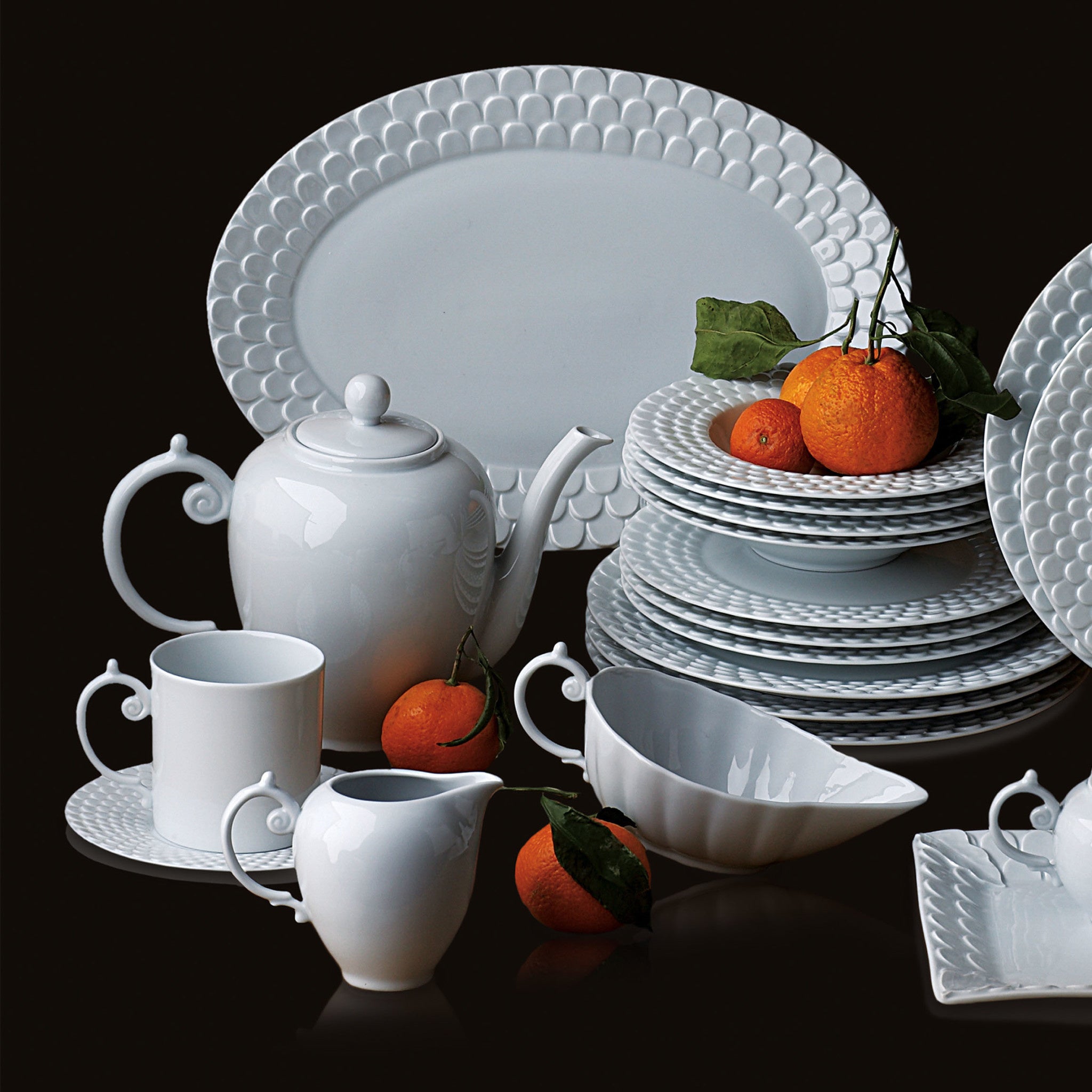 L'Objet Aegean rectangular platter, white, view 2 | Cayen Home