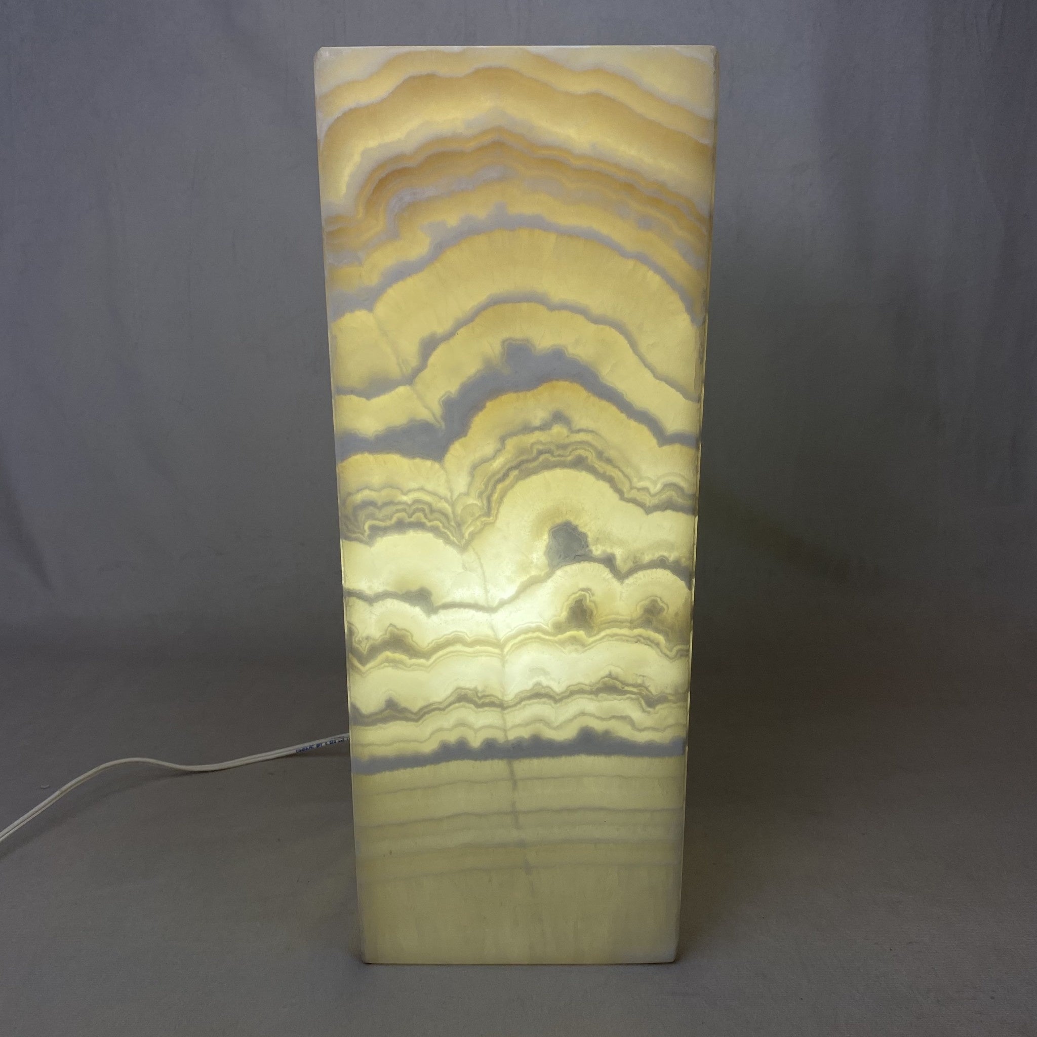 Banded onyx gemstone lamp, medium, 40x15cm, view 2 | Cayen Home
