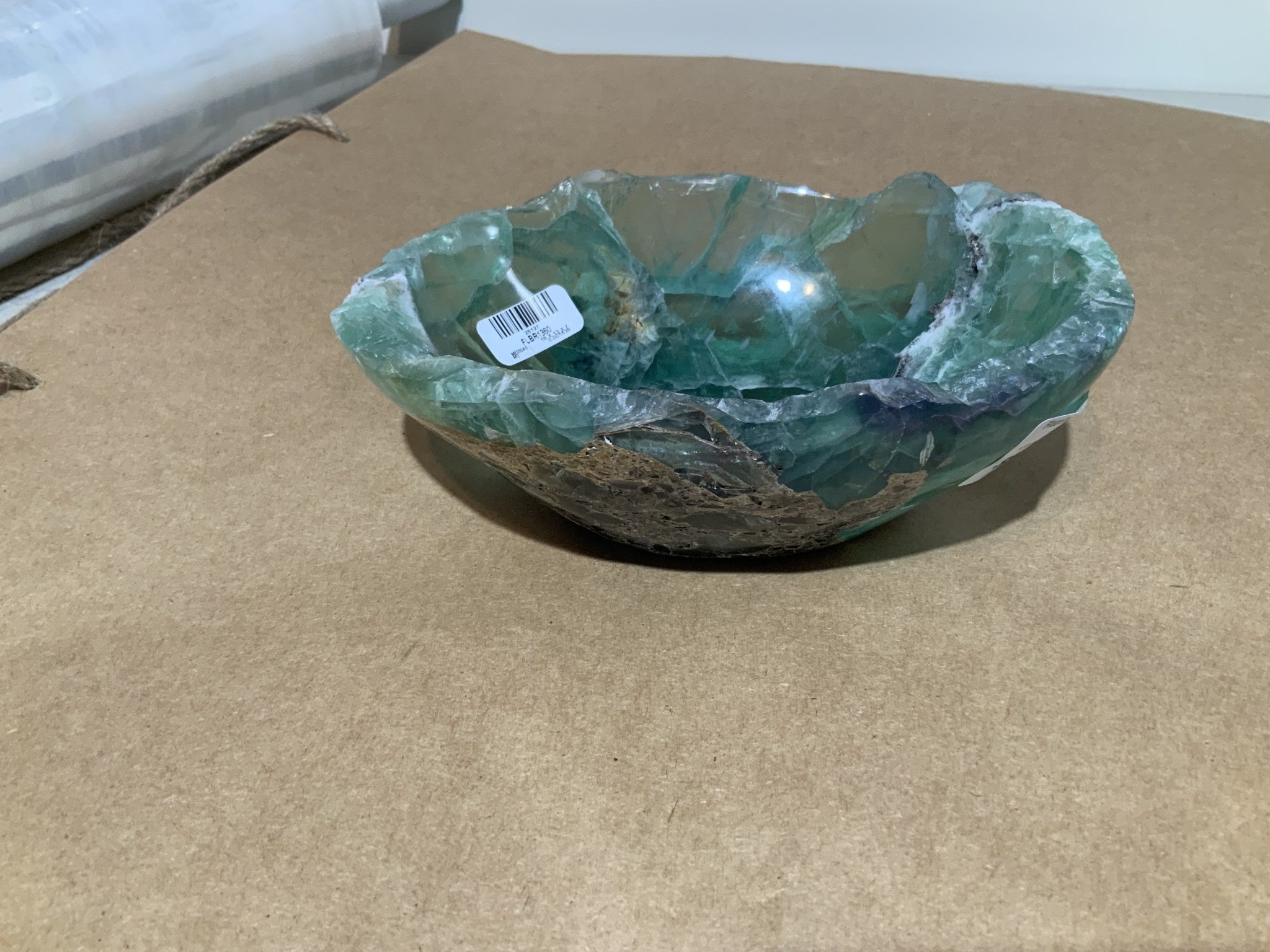 Fluorite bowl, 18x13x7cm, view 2 | Cayen Home