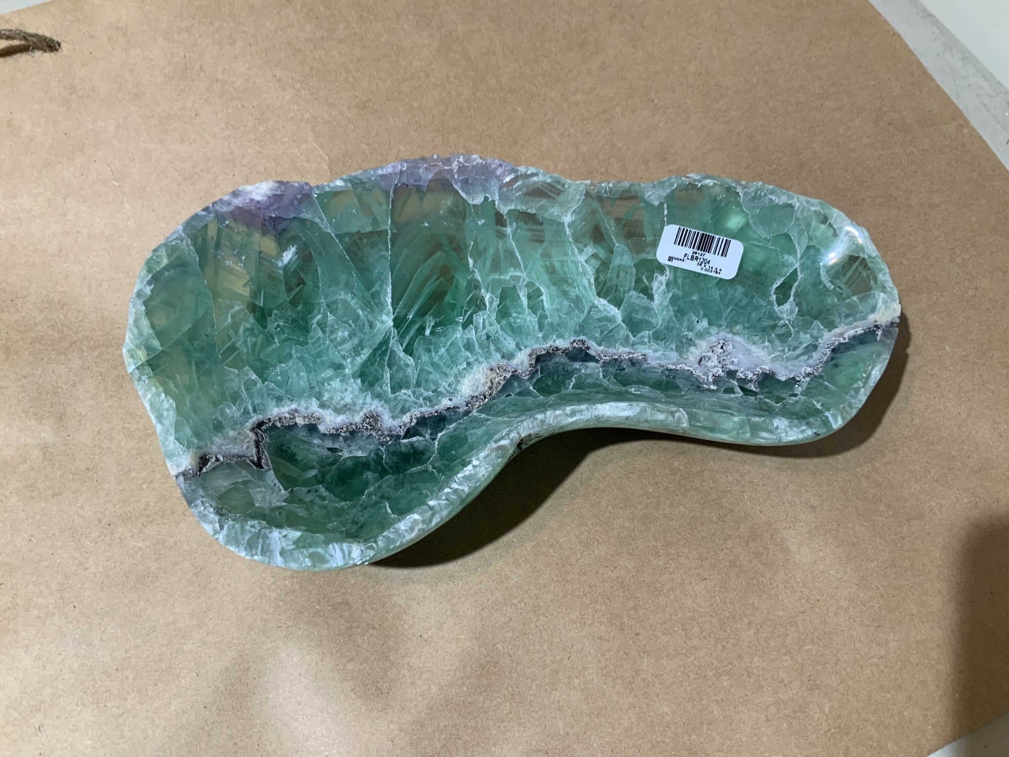 Fluorite bowl, 26x14x6cm, view 2 | Cayen Home