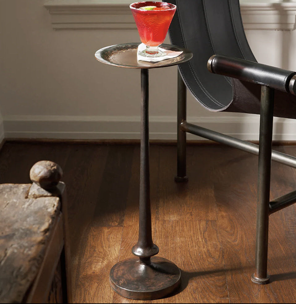 Jan Barboglio Mesita Redonda side table, view 2 | Cayen Home