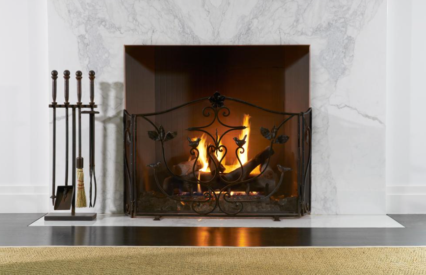 Jan Barboglio Golondrina firescreen, view 3 | Cayen Home