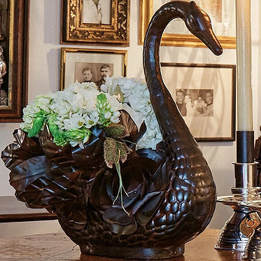 Jan Barboglio Patzcuaro swan jardiniere, view 2 | Cayen Home