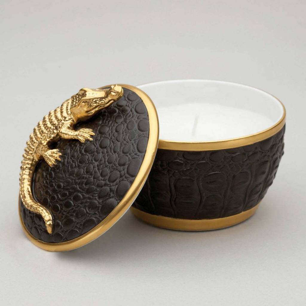 L'Objet crocodile candle, gold, view 3 | Cayen Home