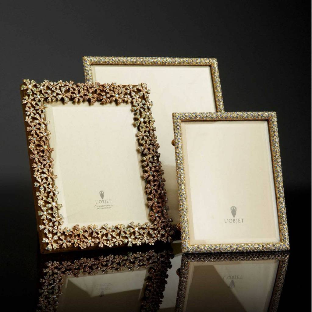 L'Objet Garland frame, gold with yellow crystals, 2x3, view 3 | Cayen Home