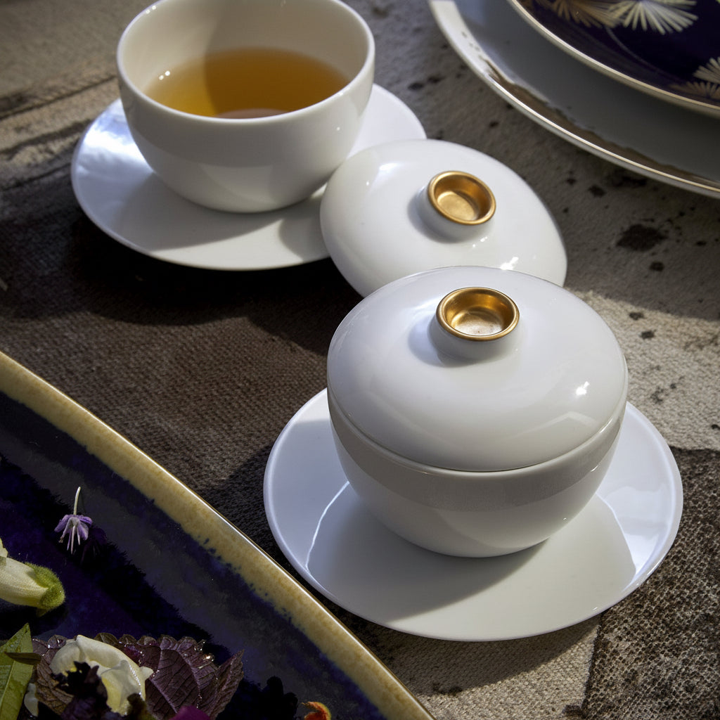 L'Objet Zen teapot with 2 tea cups and saucers, view 2 | Cayen Home