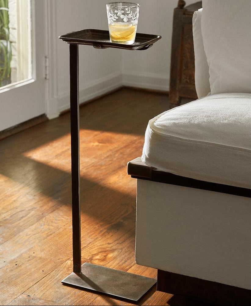 Jan Barboglio Mesita Charola side table, view 3 | Cayen Home