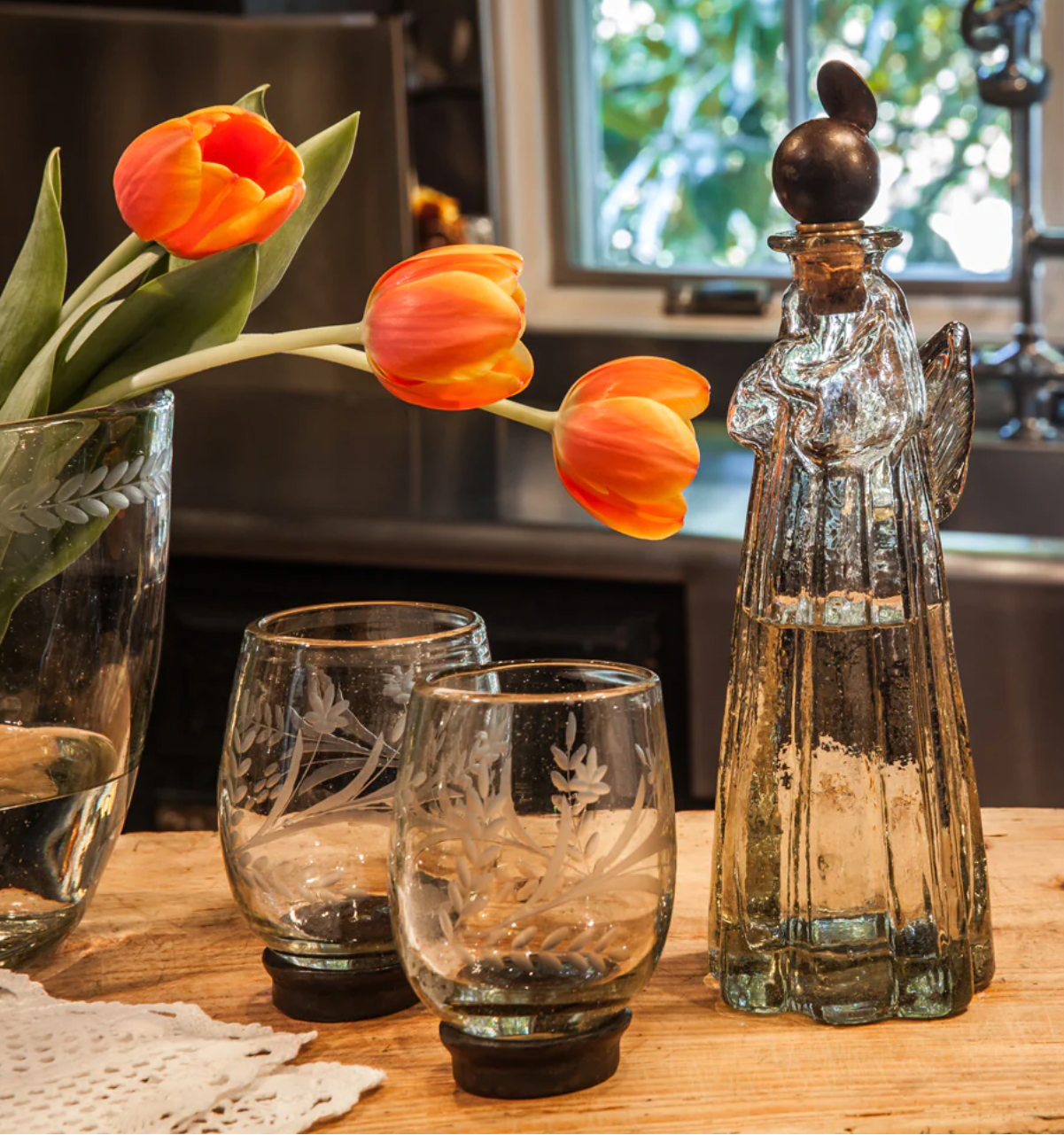 Jan Barboglio Pepita red wine glass, view 2 | Cayen Home