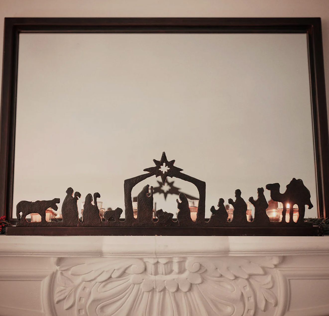 Jan Barboglio Estrella de Belen nativity, view 2 | Cayen Home