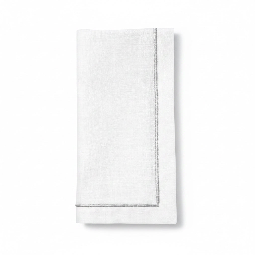 Sferra Pondicherry dinner napkins, view 3 | Cayen Home