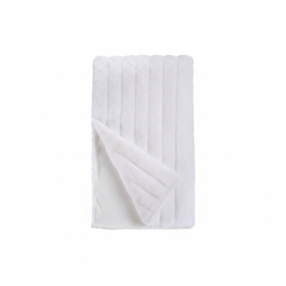 White faux fur throw, 60x86 | Cayen Home