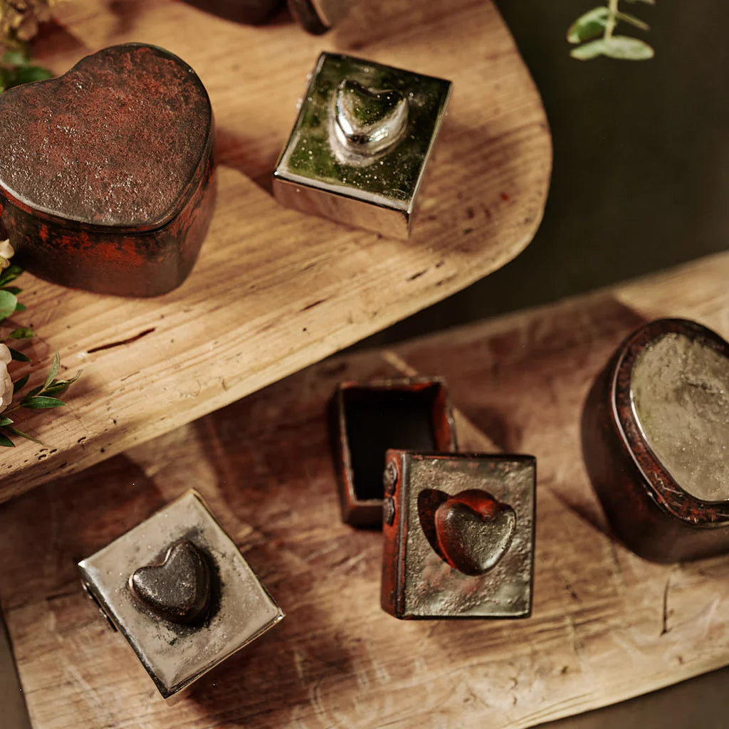 Jan Barboglio El Corazon box, view 5 | Cayen Home