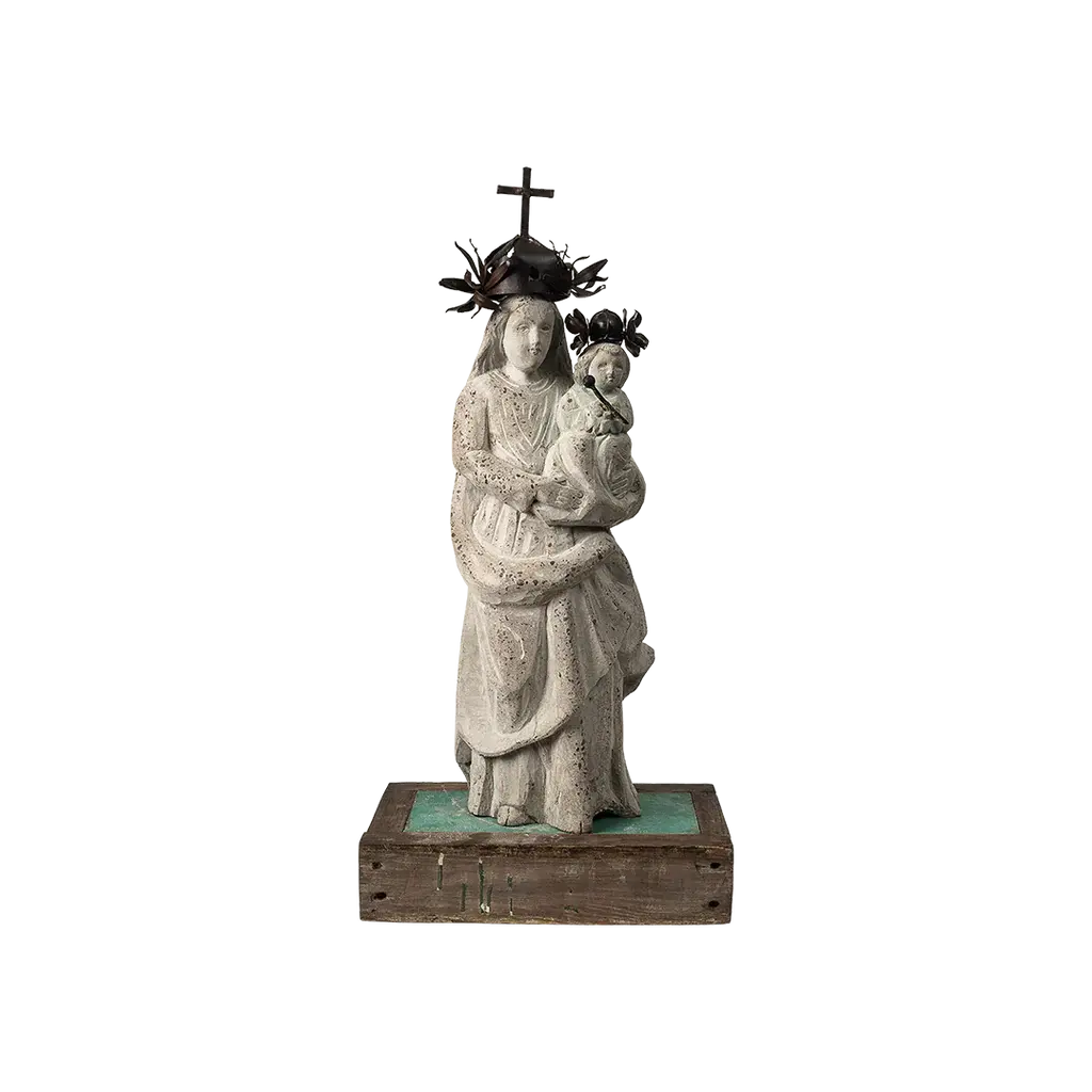 Jan Barboglio La Reina de Familia statue | Cayen Home