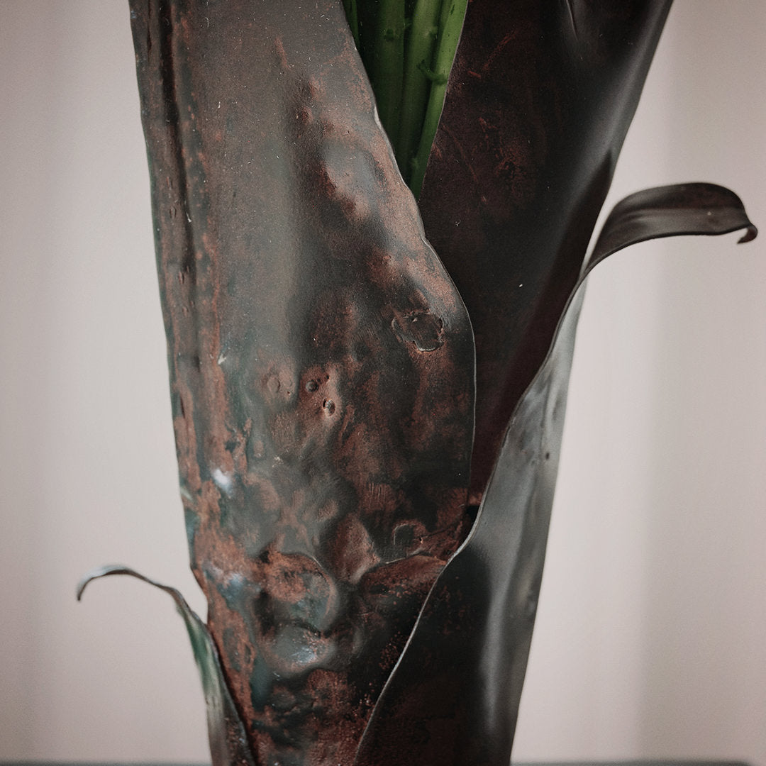 Jan Barboglio Campanilla vase lifestyle, view 4