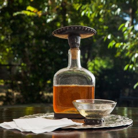 Jan Barboglio Tito decanter, view 4 | Cayen Home
