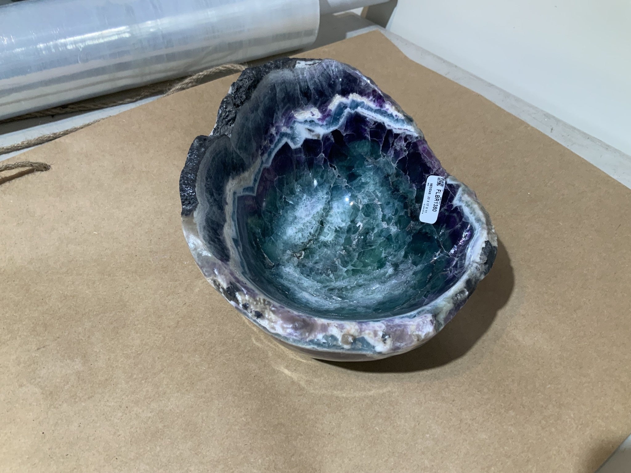 Fluorite bowl, 20x17x11cm, view 2 | Cayen Home