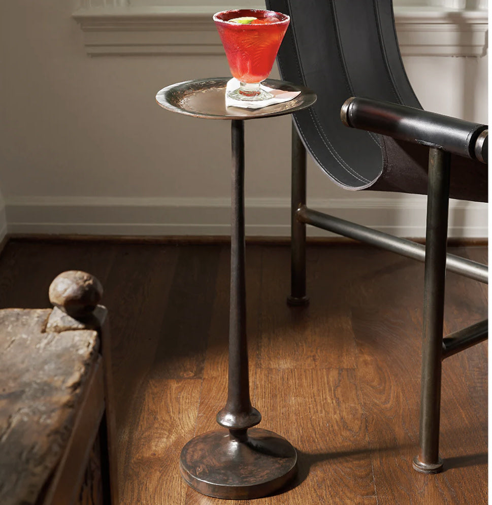 Jan Barboglio Mesita Redonda side table, view 2 | Cayen Home