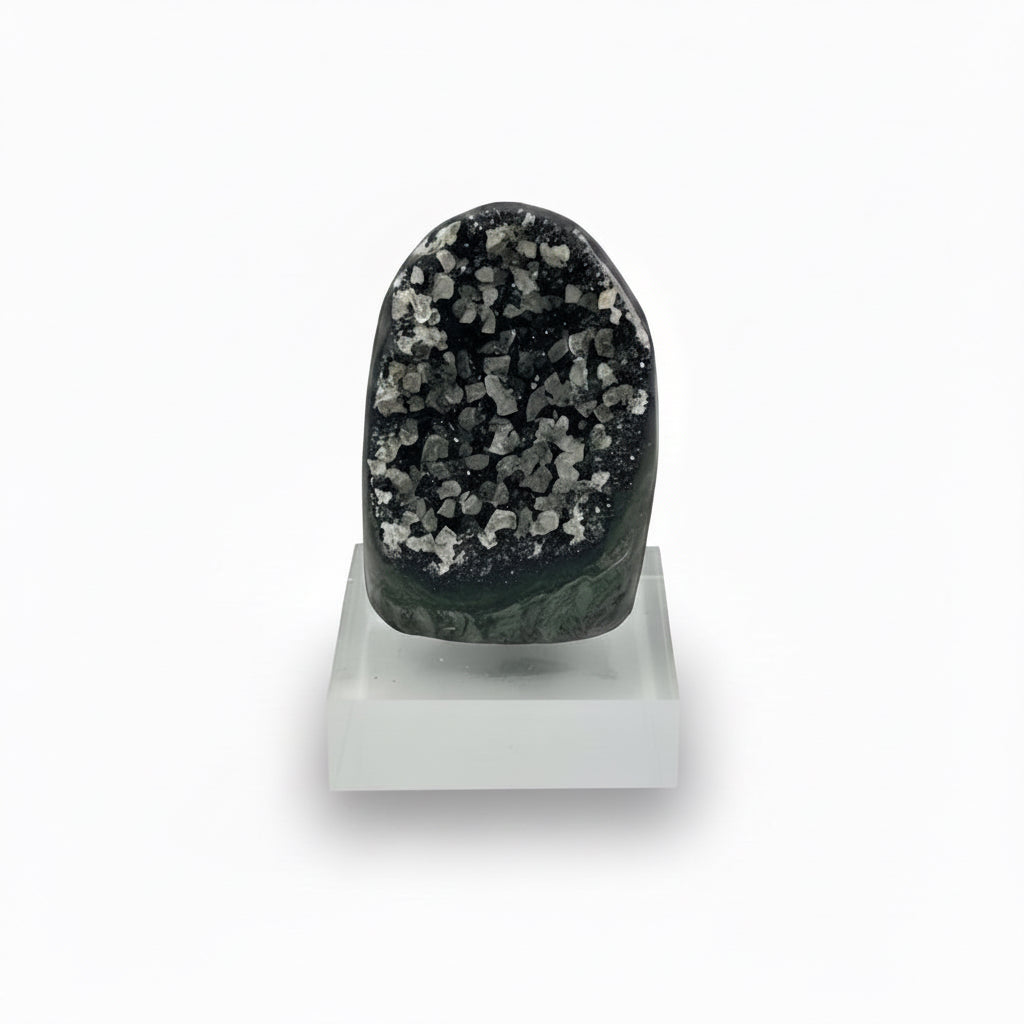 Amethyst mini specimen, A | Cayen Home