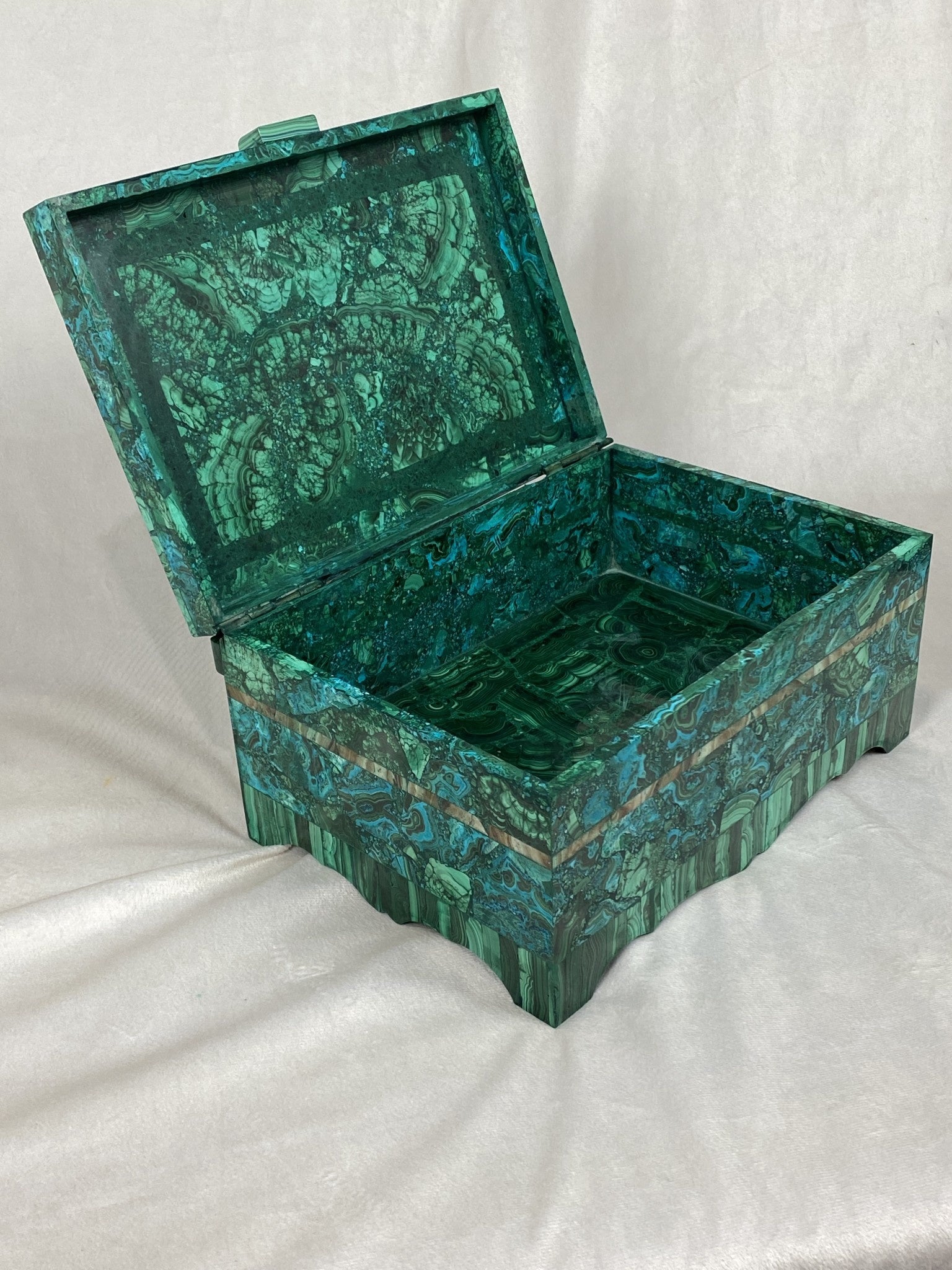 Malachite box, view 2 | Cayen Home