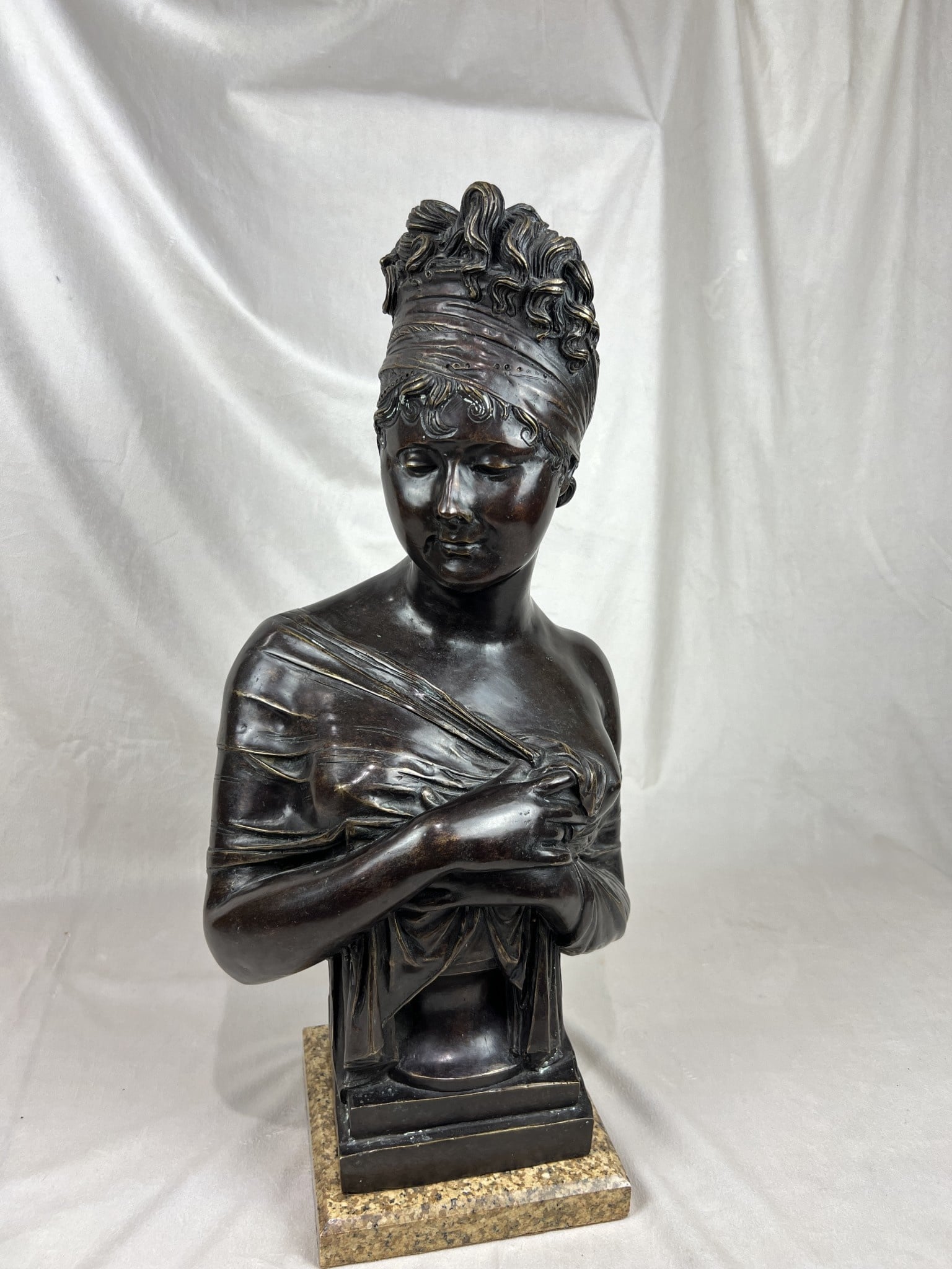 Madame Recamier bronze bust, view 2 | Cayen Home