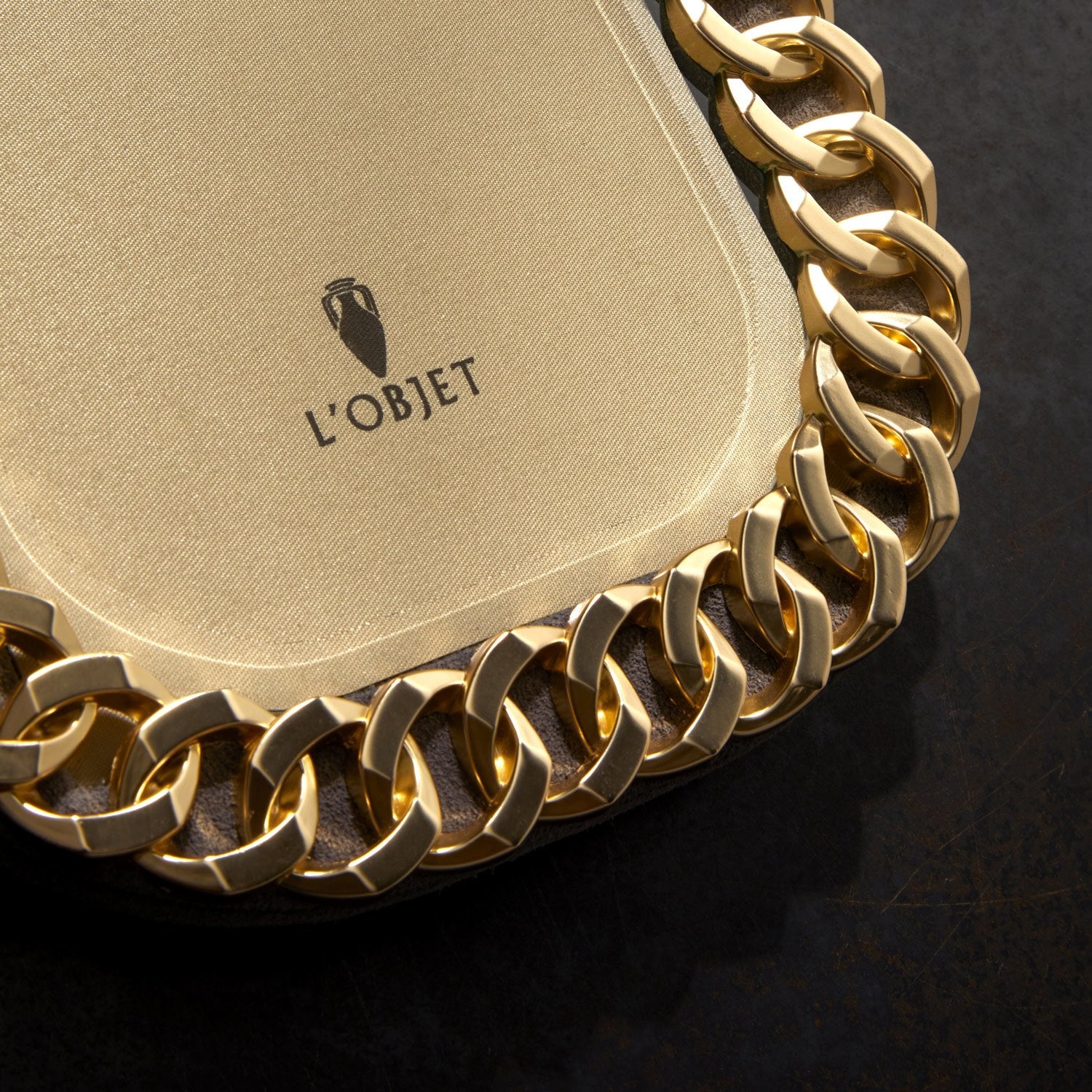 L'Objet gold Cuban link frame, 4x6, view 3 | Cayen Home