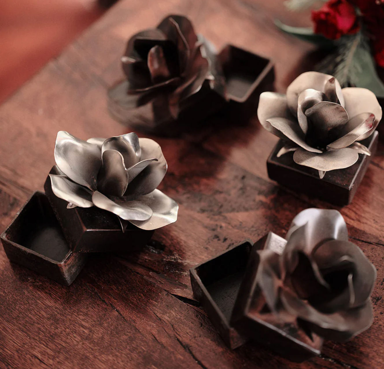 Jan Barboglio Rosa box, nickel, view 3 | Cayen Home