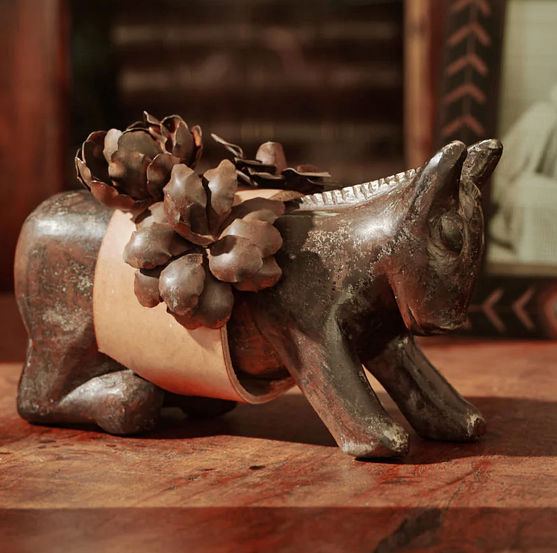 Jan Barboglio Mini Burro d'Flores, view 5 | Cayen Home